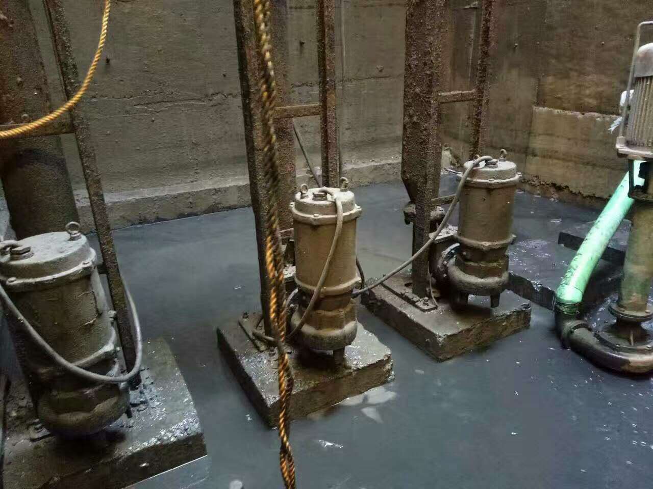 长葛污水池清理